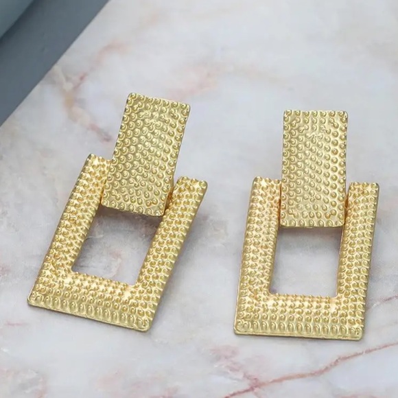 Dangle geometric Gold plated earrings - Picture 3 of 4